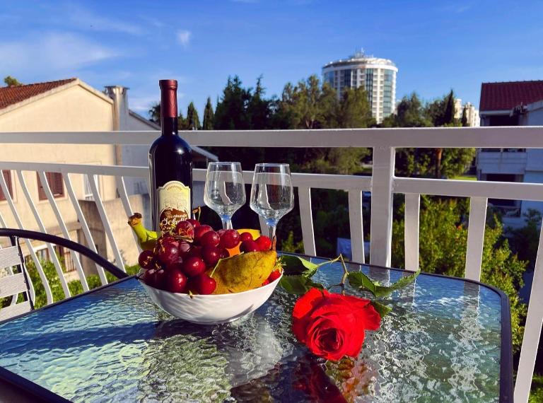 Apartmani Agi - Bed and Breakfast Budva