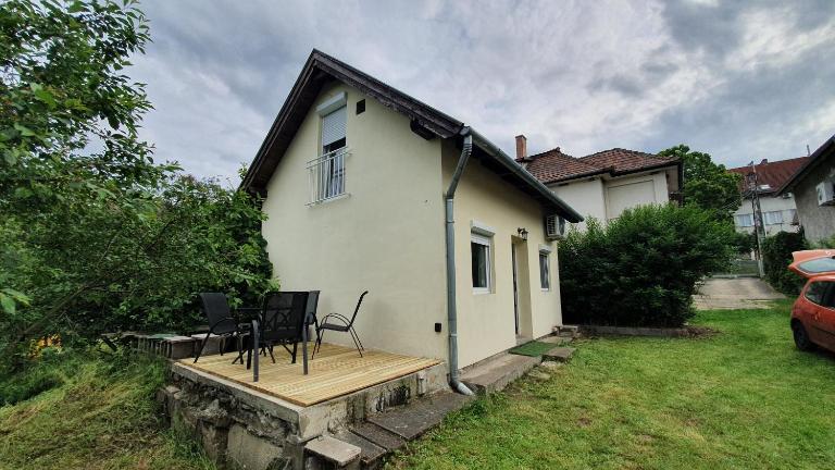 Littlepanther Balaton - Bed and Breakfast Balatonföldvár