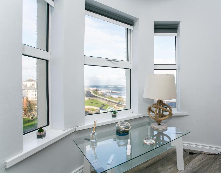 Apt3, No 2 Antrim Gardens, Portrush with Seaview - Chambres d'hôtes Portrush