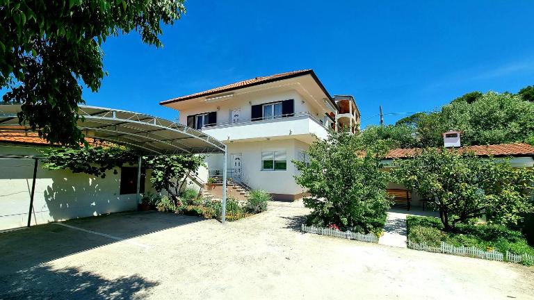 Apartments Bava - B&B Trogir