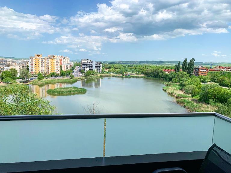 LAKE VIBE - B&B Cluj-Napoca