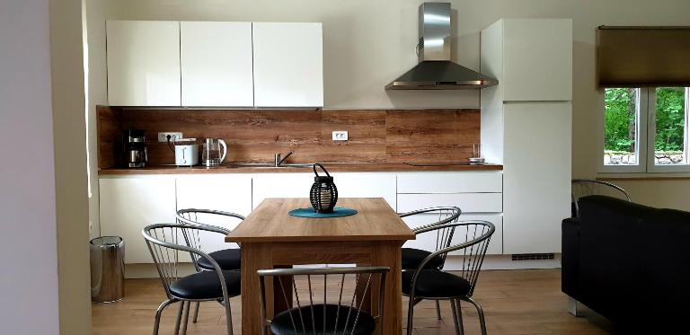 Apartman Diana - 75 m2 - 2 Bedrooms - Grill - B&B Jadranovo