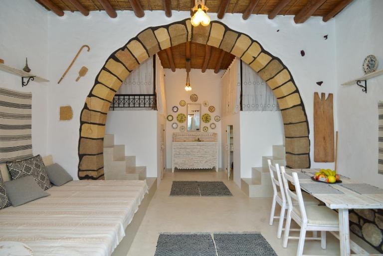 Rhodes Archangelos Traditional village house in with private yard - Bed and Breakfast Archángelos