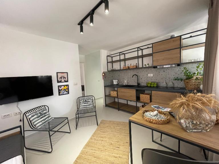 Vela Apartament 4 - Ferienwohnung Saranda