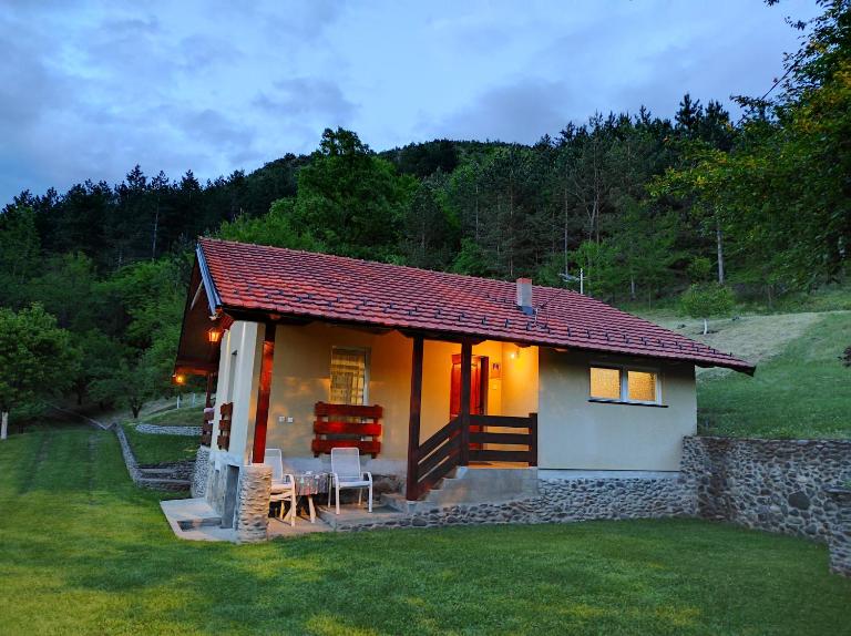 Vikend kuca Maksimovic - B&B Mataruška Banja