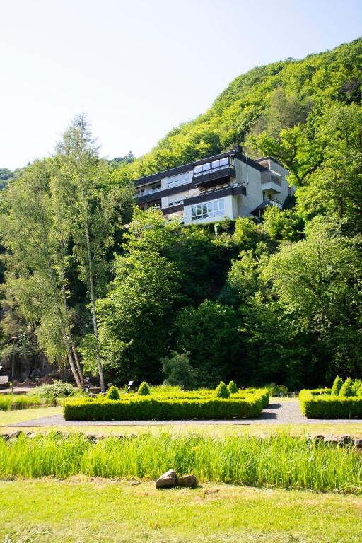 Ferienwohnung Villa Abrioux am Park - B&B Bad Bertrich