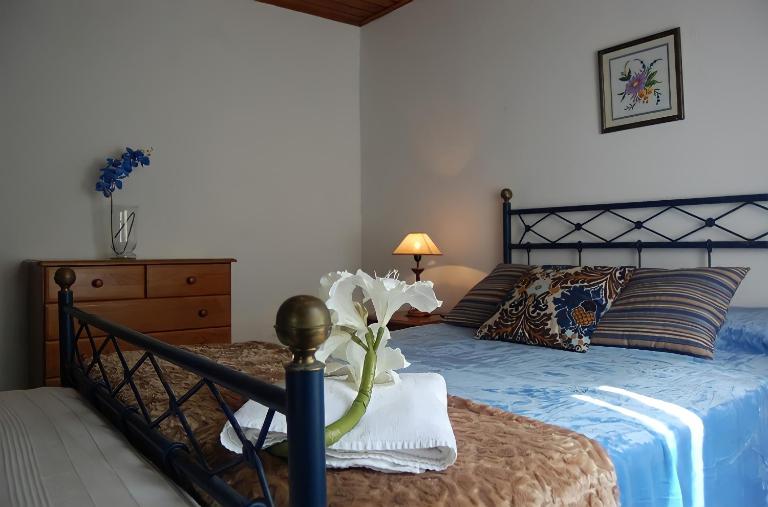Mosteiros Sea House - Bed and Breakfast Mosteiros