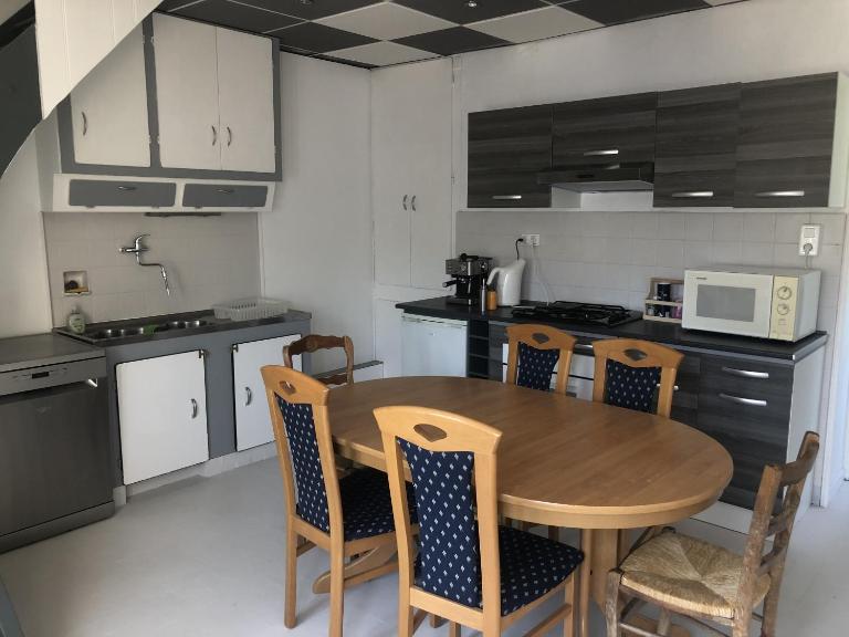 Chambres individuelles avec partie commune ou logement entier si disponible Via Rhôna - B&B Vulbens