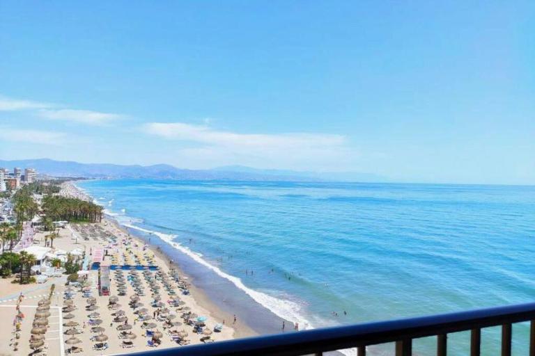 Amazing frontline sea views Studio apartment Castillo Del Vigia Torremolinos - B&B Torremolinos