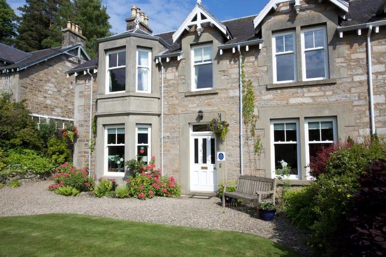 Dunmurray Lodge Guesthouse and Loft Apartment - B&B Pitlochry