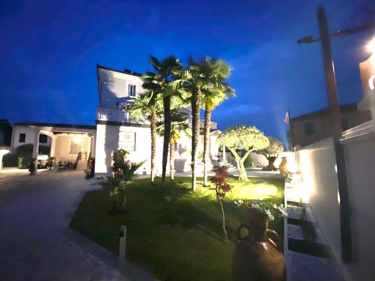 B&B STAZIONE DON CAMILLO - Bed and Breakfast Brescello