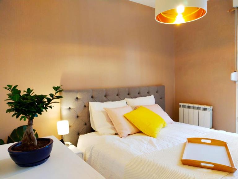 Le 14 - Style Scandinave with Parking - B&B Niort