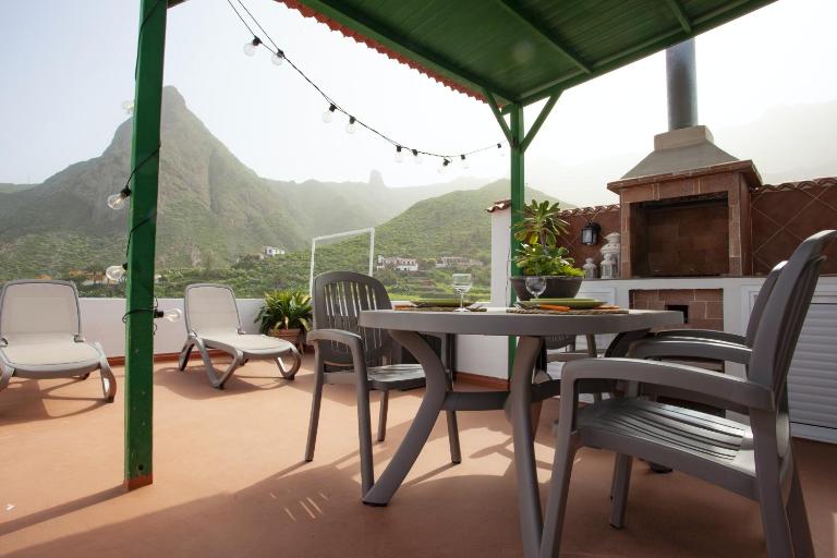 Comfortable house in Santa Cruz 130 m² with sea and mountain view - Chambres d'hôtes Santa Cruz de Ténérife