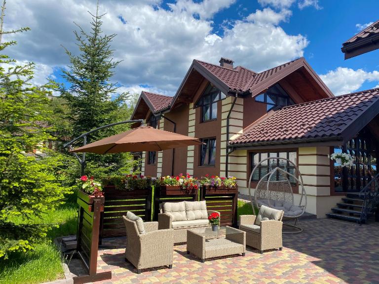 Hostynnyy Dvir Apartament Hotel & SPA - B&B Slavske