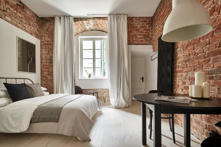 OLD NEW - Prime Location on Main Square - Ferienwohnung Krakau