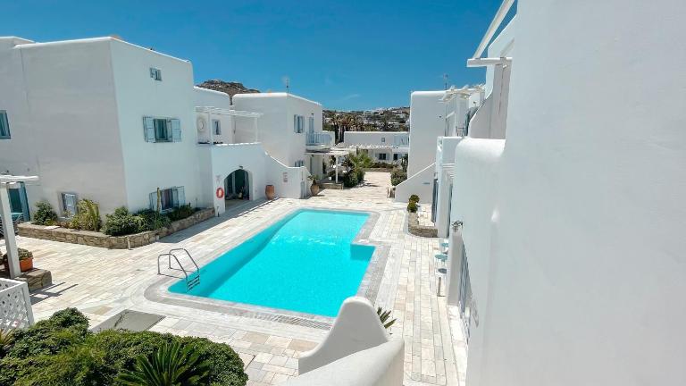 BLUE DAISY House, Ornos, by MyconBay Mykonos - B&B Ornos