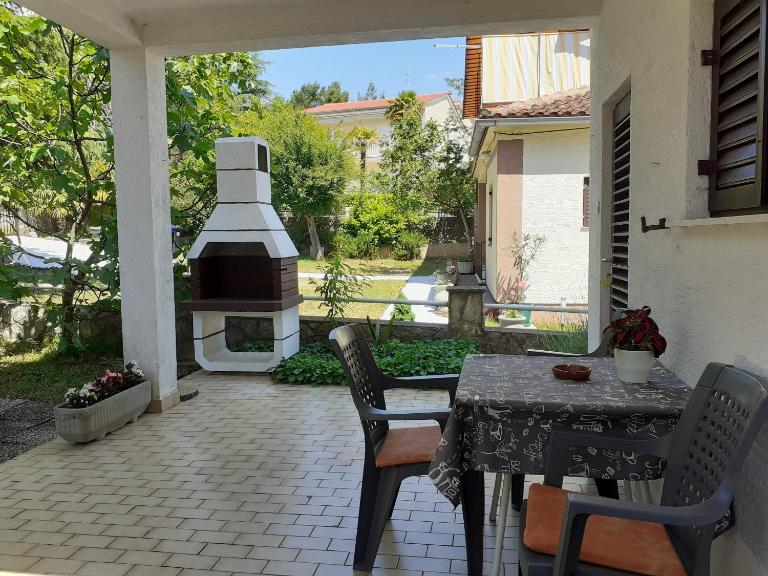 Pet Friendly Apartments Simunec - Chambres d'hôtes Malinska