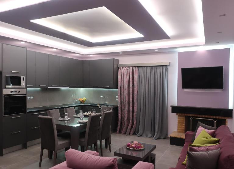ΠΟΛΥΤΕΛΕΣ ΔΙΑΜΕΡΙΣΜΑ ΣΤΗΝ ΑΥΛΙΔΑ ΕΥΒΟΙΑ - Bed and Breakfast Paralía Avlídhos