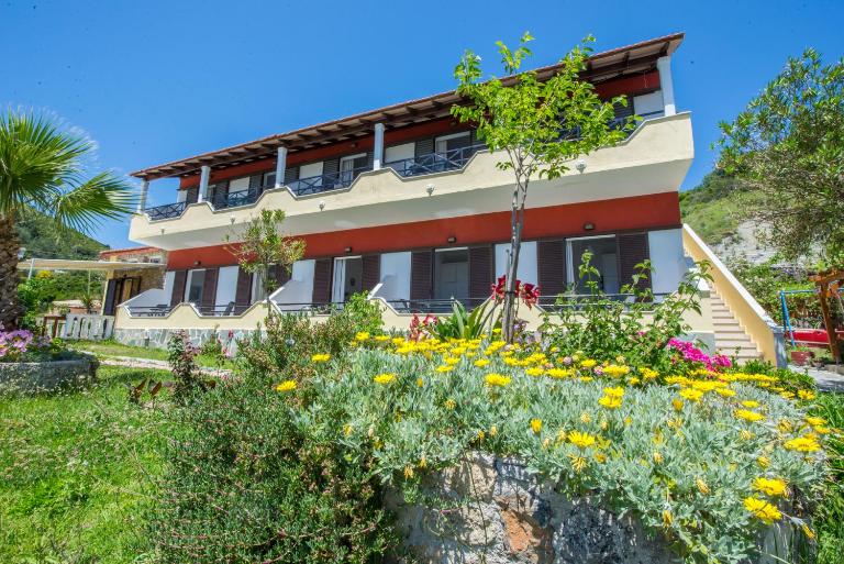Spiros and Polyxeni Apartments Afionas - B&B Afiónas