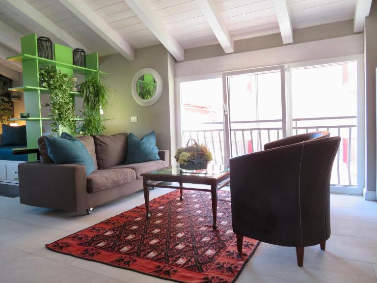 Apartment Gisa with Private Pool - Chambres d'hôtes Colazza
