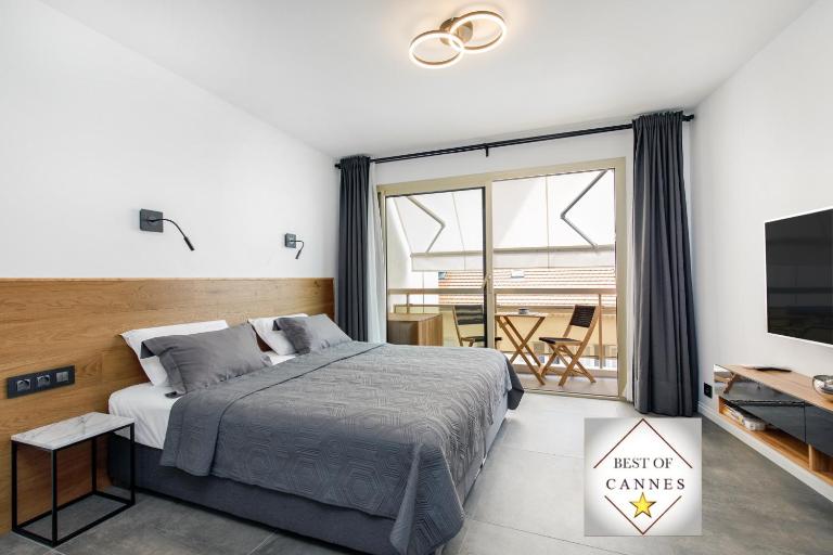 Cannes CROISETTE, Palais des Festivals, Beaches, Apart Residence Le MINERVE - Chambres d'hôtes Cannes