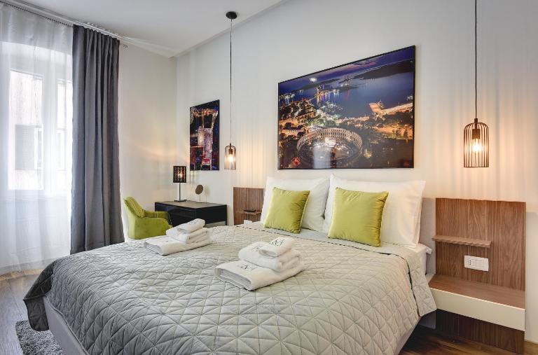 D&A Central Luxury Apartments with FREE Parking - Chambres d'hôtes Pula