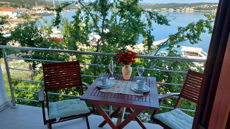 Apartment Nikolina - Chambres d'hôtes Klimno