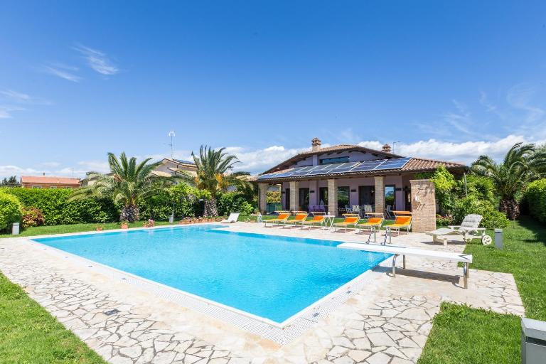 Villa Sara - B&B San Costanzo