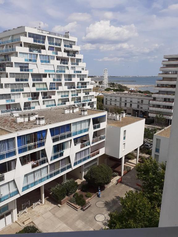 Grand studio avec vue mer à la Grande Motte - CLIM WIFI - Chambres d'hôtes La Grande-Motte