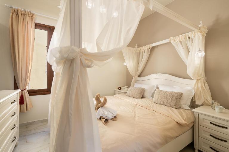 Chrisselen Palazzo Colombo - B&B Chania
