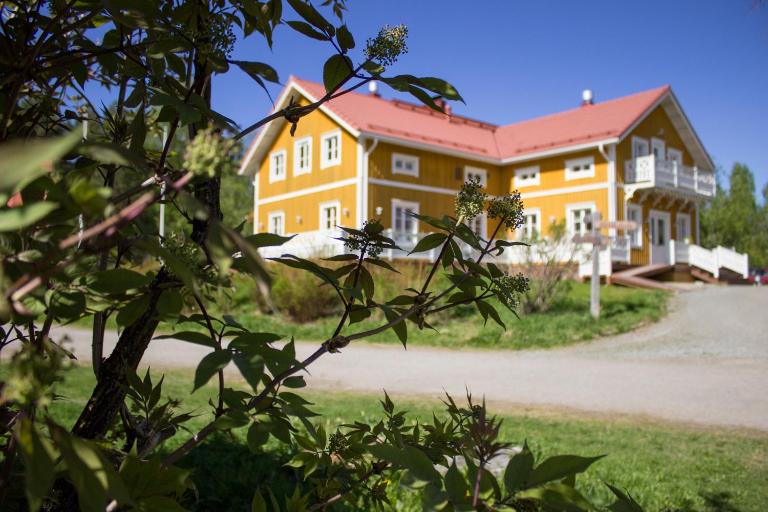 Herranniemi Guesthouse - B&B Vuonislahti
