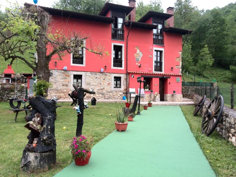 Apartamentos El Rincon Encantado - Bed and Breakfast Llano-Con