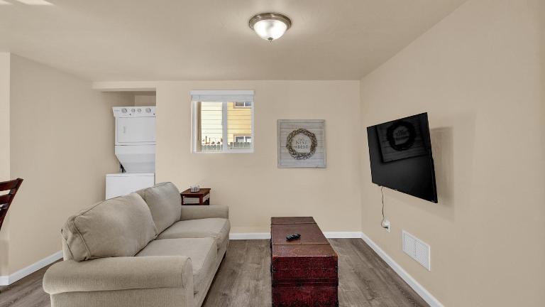 Your Nest Away from Home - B&B Colorado Springs