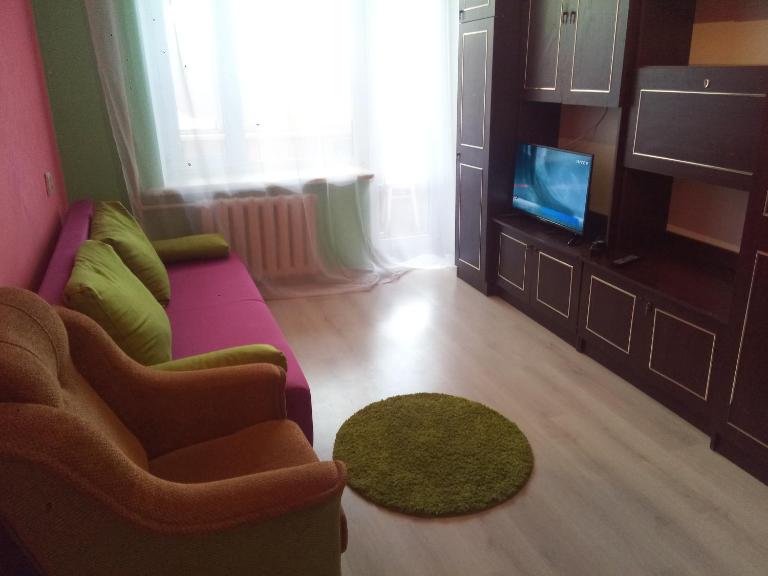 Мегацентр - Ferienwohnung Tschernihiw