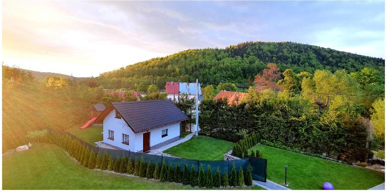 Domek Adusiówka - Bed and Breakfast Stronie Śląskie