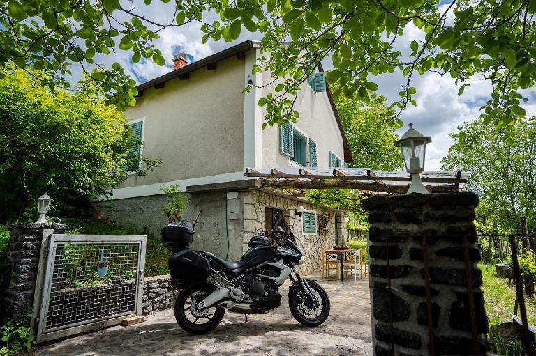 HillSide Gasthaus 2 a Szent György-hegy lankáin - Chambres d'hôtes Tapolca