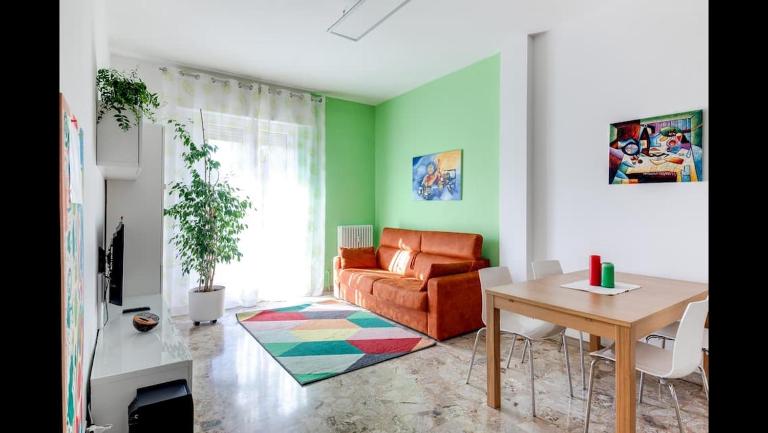 A due passi dal centro - Bed and Breakfast Forlì