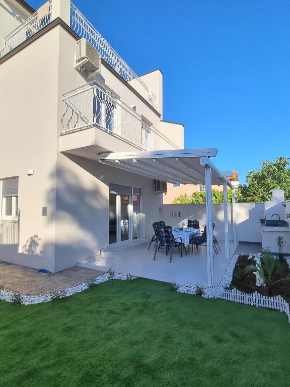 White House Pošesi - B&B Medulin