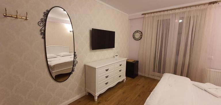 Raluca Boutique - B&B Costineşti