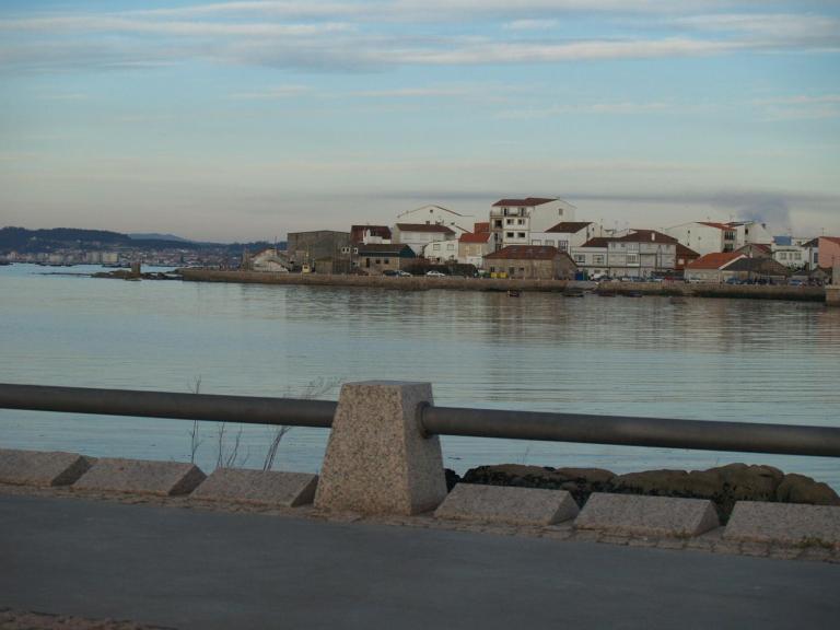 APARTAMENTOS PASEO DE LORDELO - 2 Izquierda - B&B O Grove