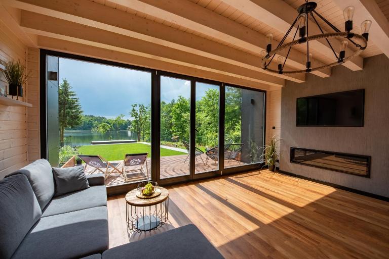 NATERIA DOMEK NAD JEZIOREM - Ferienwohnung Naterki