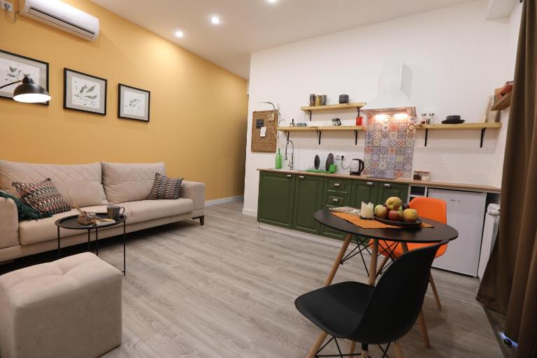 hotelise I Tulip Apartment - B&B Yerevan