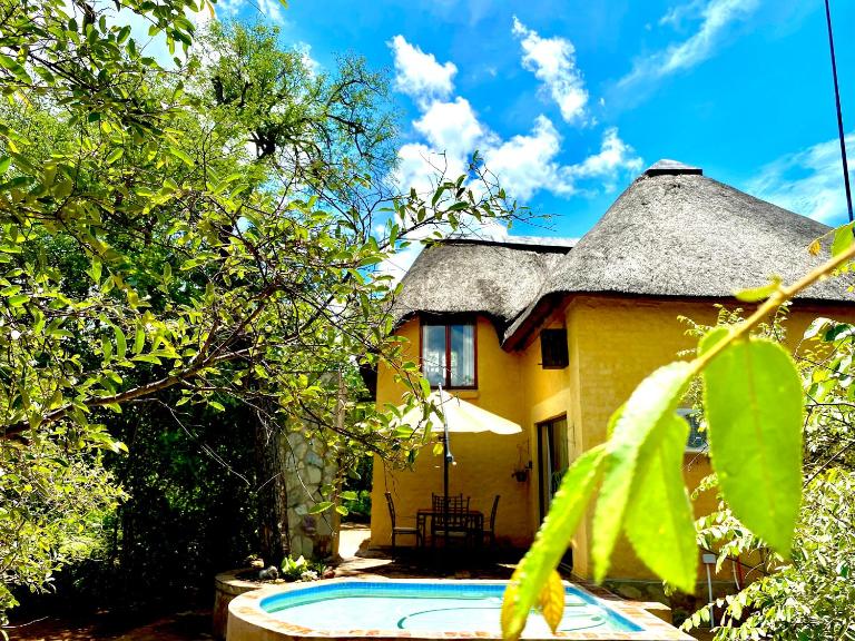 The Bush Hut - Chambres d'hôtes Hoedspruit