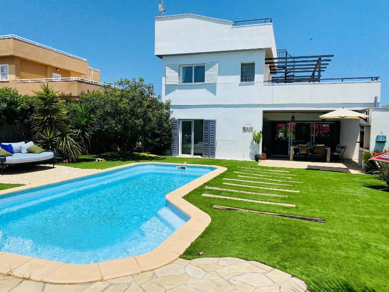 Villa 15 - Beachhouse Luxury Villa - 300m Beach - WIFI - Klima - B&B Sa Ràpita
