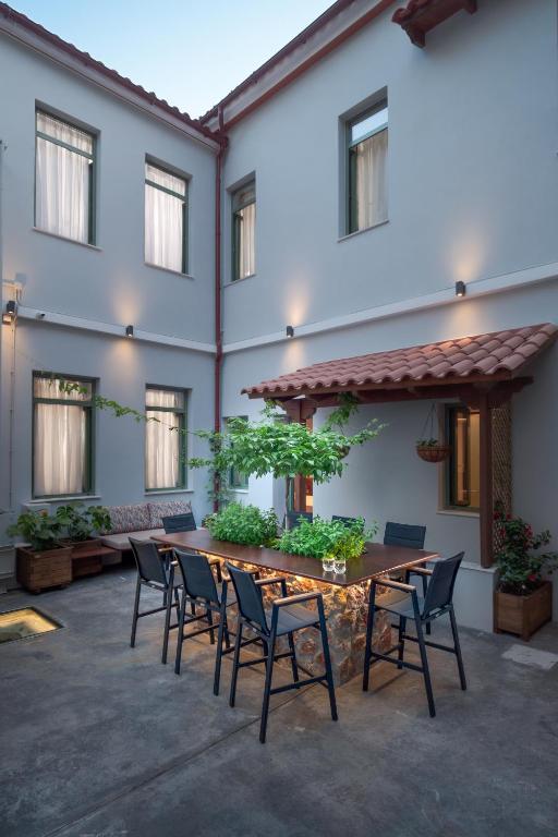 Twin Circle Athens - B&B Atene