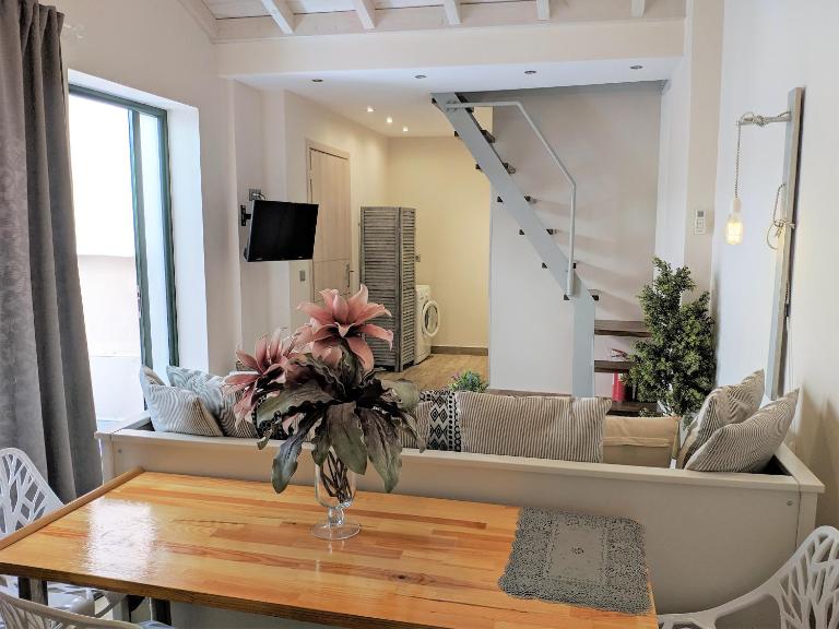 Corfu Town Luxury Studio -B - Ferienwohnung Karyófyto