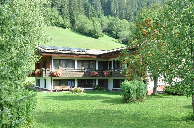 Ferienwohnungen Bailom - B&B Elbigenalp