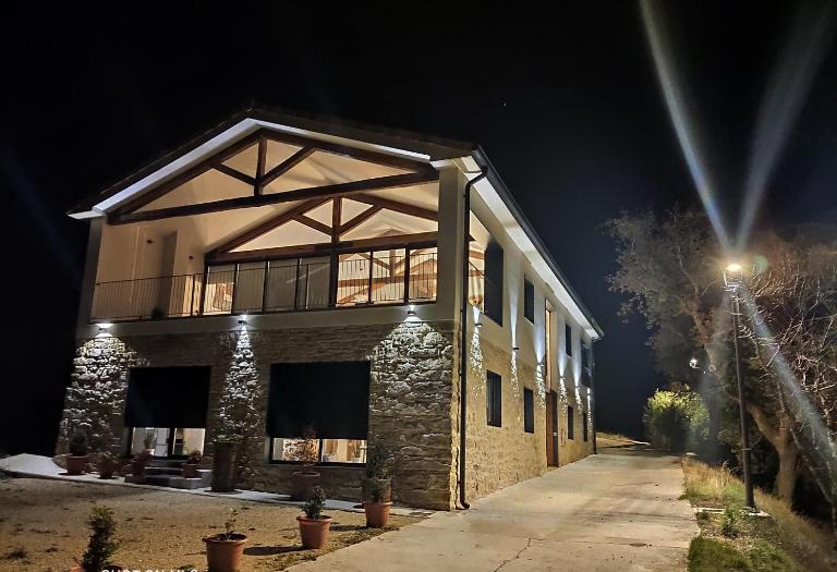 CASA SARTZALETA-Navarra-España - B&B Aramendía