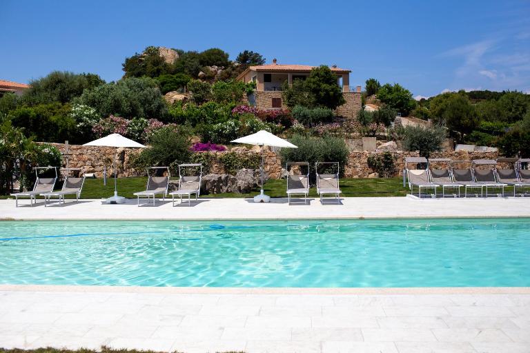 La Corte Di Pulicinu - Bed and Breakfast Baja Sardinia