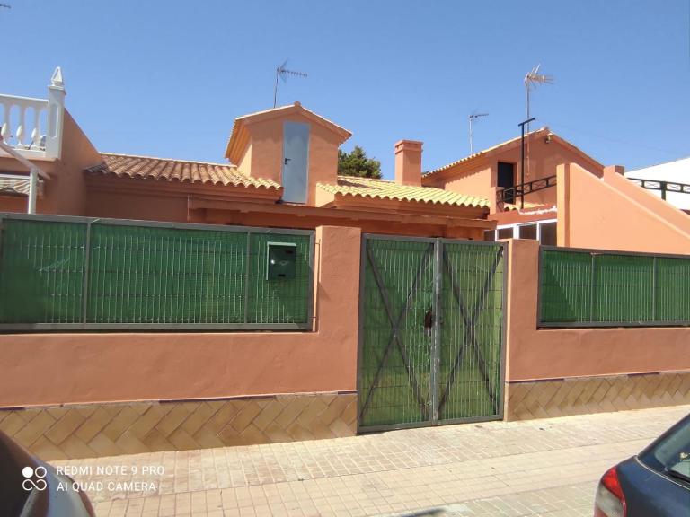 Casa del Poniente Playa y Terraza - B&B Lepe